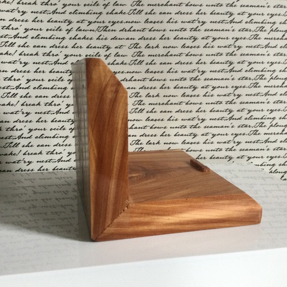 Handmade Reclaimed Cedar Wood Phone Stand - Picture 4 of 7